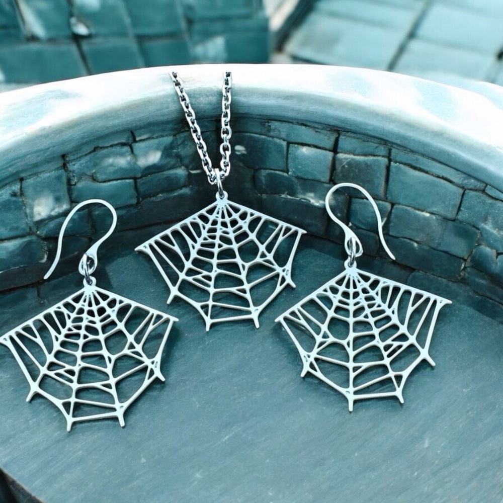🆕 Spider Web Laser Cut Necklace and Earrings Set Stainless Steel